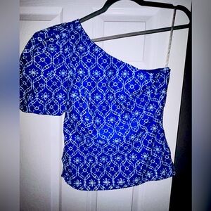 Lilly Pulitzer puff sleeve shoulder blouse Size 2